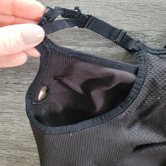 FREE Old Navy Active Sports Bra Bundle - Picture 7 of 10